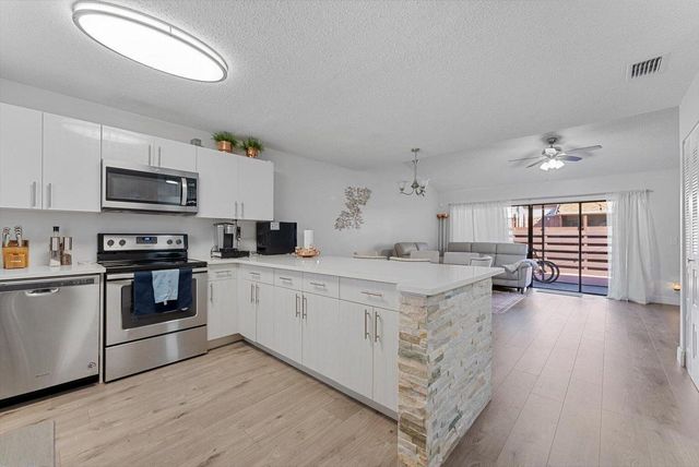 5648 Kimberton Way, Lake Worth, FL 33463