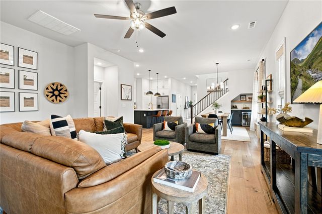 2951 Whistle Post Drive, Fayetteville, AR 72704