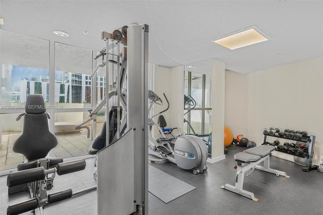 500 NE 29th St 706, Miami, FL 33137