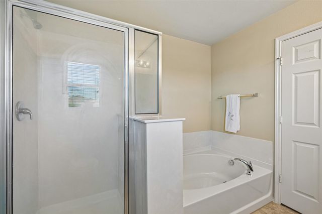 140 Lynn Crest BND, Buda, TX 78610
