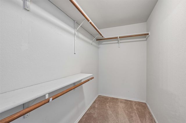 140 Lynn Crest BND, Buda, TX 78610