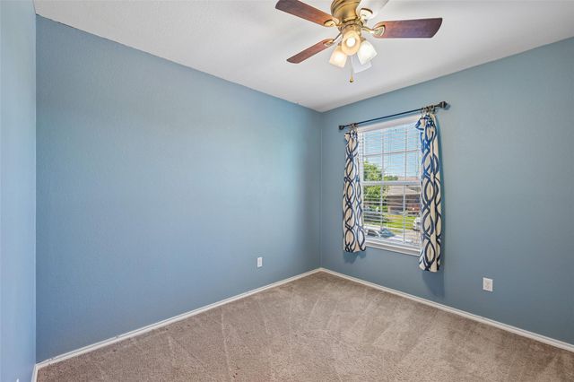 140 Lynn Crest BND, Buda, TX 78610