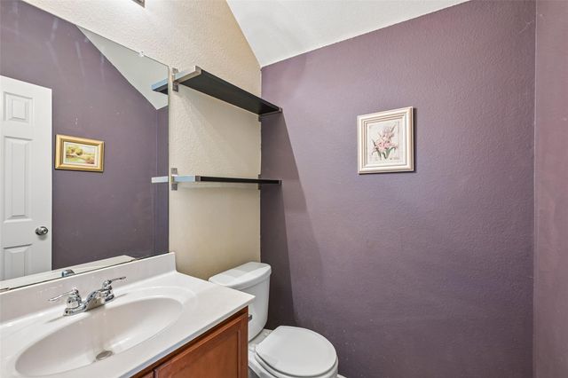 140 Lynn Crest BND, Buda, TX 78610