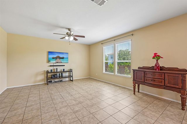 140 Lynn Crest BND, Buda, TX 78610