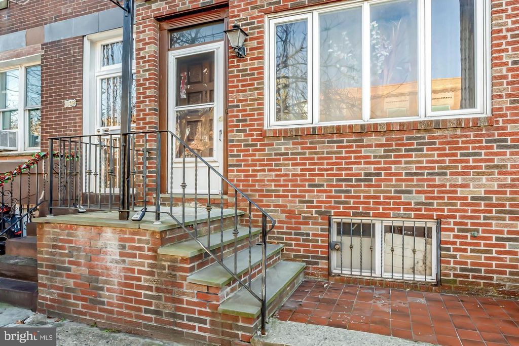1134 W RITNER ST, PHILADELPHIA, PA 19148 — exterior