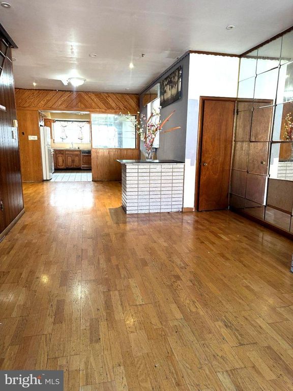 1134 W RITNER ST, PHILADELPHIA, PA 19148 — photo 2