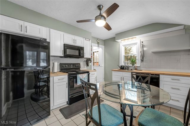 8539 Broadview Road, Broadview Heights, OH 44147