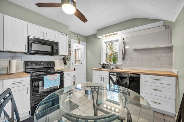 8539 Broadview Road, Broadview Heights, OH 44147