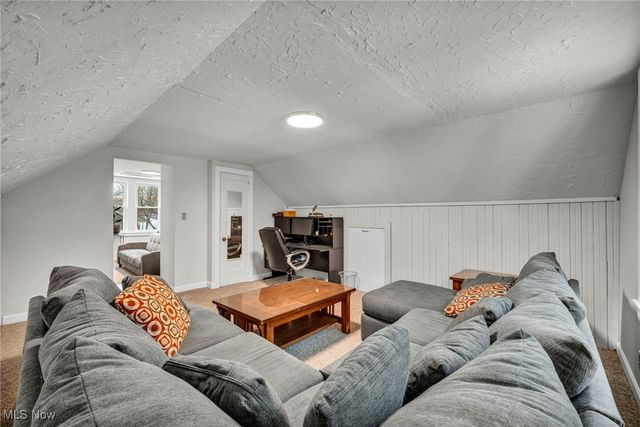 8539 Broadview Road, Broadview Heights, OH 44147