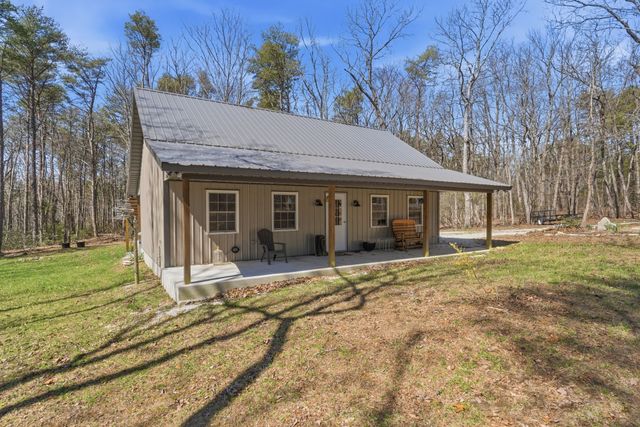 1978 Highland Bluff Trl, Pelham, TN 37366