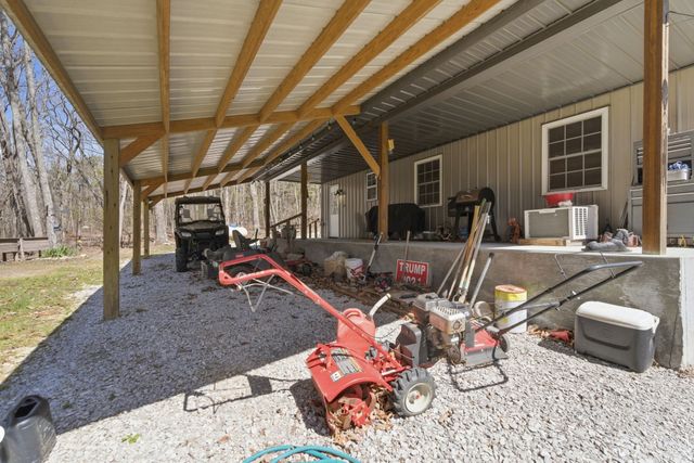 1978 Highland Bluff Trl, Pelham, TN 37366