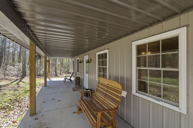 1978 Highland Bluff Trl, Pelham, TN 37366