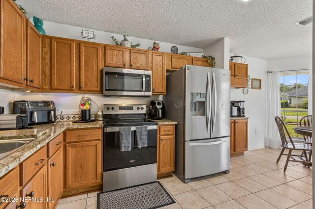 1033 WHIRLAWAY Circle N, Jacksonville, FL 32218