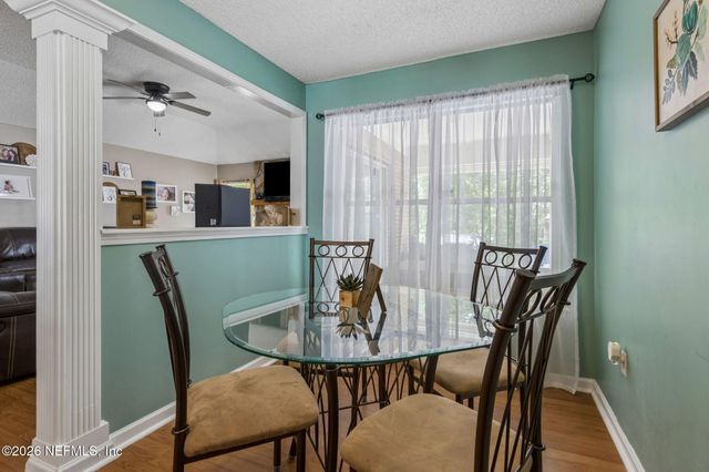 1033 WHIRLAWAY Circle N, Jacksonville, FL 32218