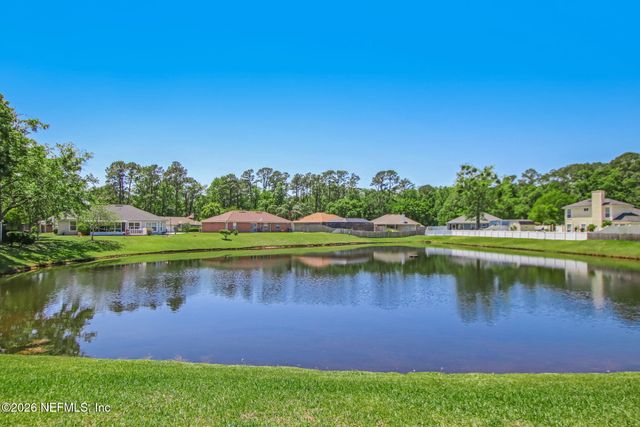 1033 WHIRLAWAY Circle N, Jacksonville, FL 32218