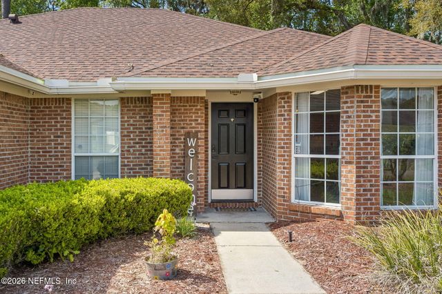 1033 WHIRLAWAY Circle N, Jacksonville, FL 32218