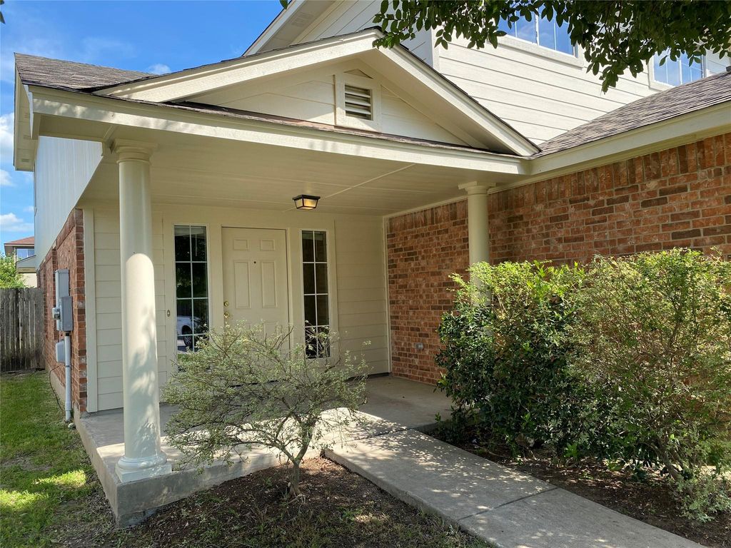 13601 Lyndon B Johnson ST, Manor, TX 78653