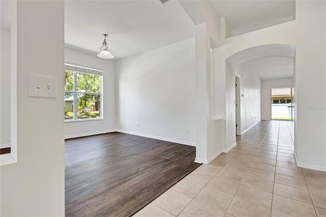 1225 BARCLAY WOOD DRIVE, Ruskin, FL 33570