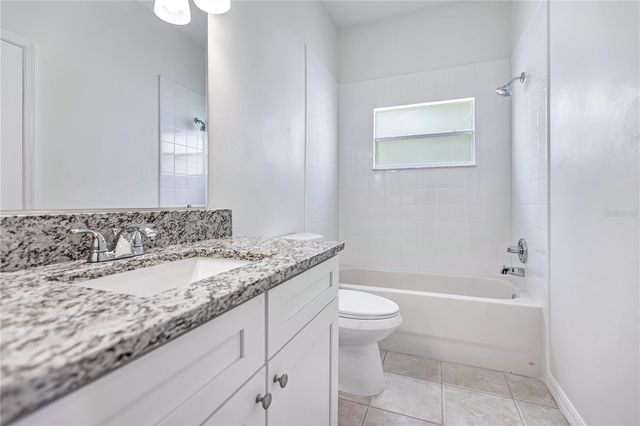 1225 BARCLAY WOOD DRIVE, Ruskin, FL 33570