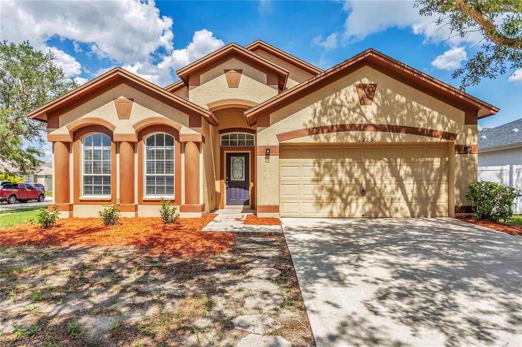 1225 BARCLAY WOOD DRIVE, Ruskin, FL 33570