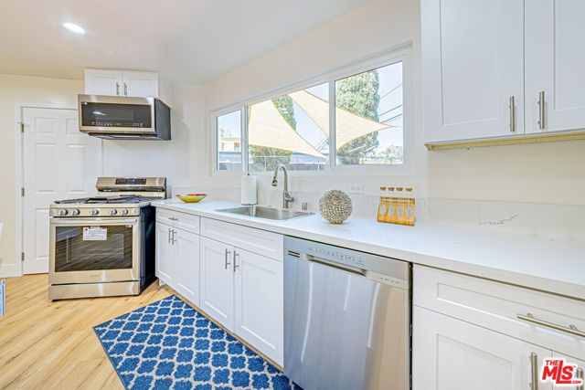 5633 La Mirada Avenue, Los Angeles, CA 90038