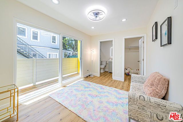 5633 La Mirada Avenue, Los Angeles, CA 90038