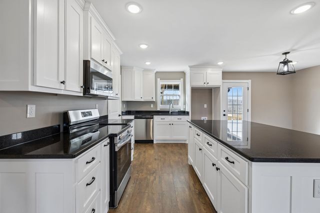 184 Ashmore Rd, Summertown, TN 38483
