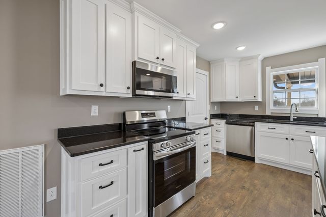 184 Ashmore Rd, Summertown, TN 38483