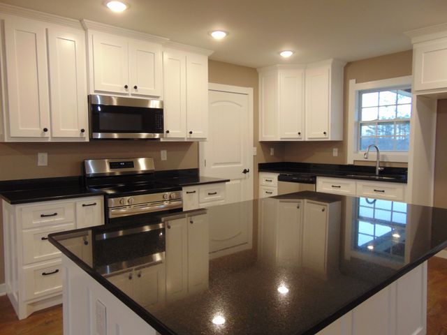 184 Ashmore Rd, Summertown, TN 38483