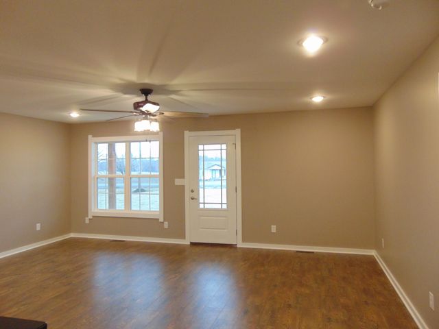 184 Ashmore Rd, Summertown, TN 38483