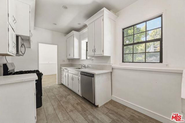 7072 Owens Street, Tujunga, CA 91042