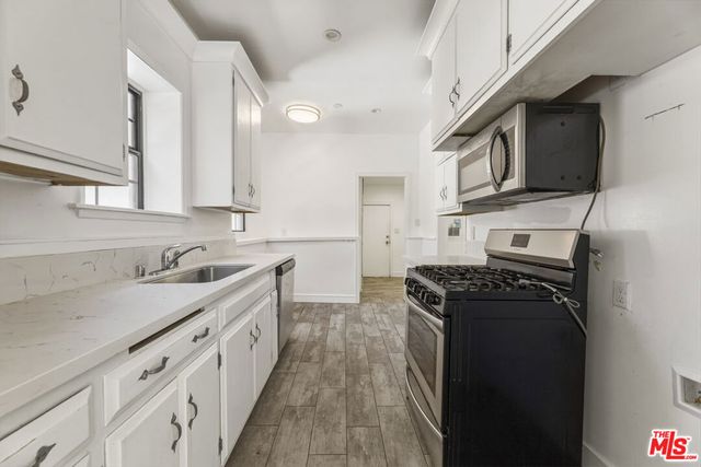 7072 Owens Street, Tujunga, CA 91042