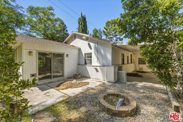 7072 Owens Street, Tujunga, CA 91042