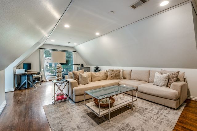 4404 Stanhope Street, University Park, TX 75205