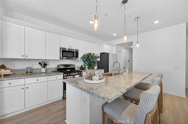 32645 Manhattan, Winchester, CA 92596