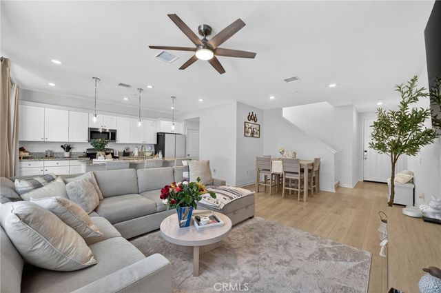 32645 Manhattan, Winchester, CA 92596