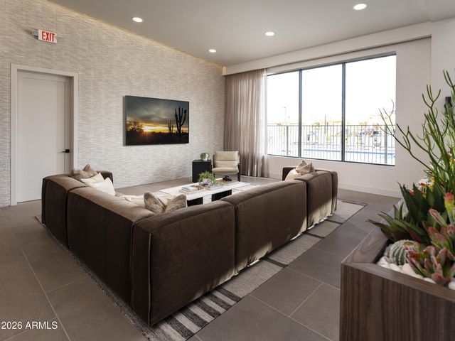 2121 W SONORAN DESERT Drive 99, Phoenix, AZ 85085