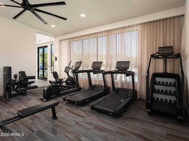 2121 W SONORAN DESERT Drive 99, Phoenix, AZ 85085