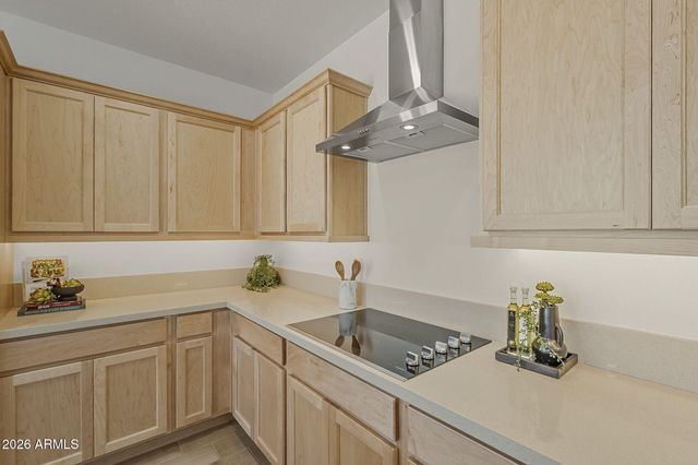 2121 W SONORAN DESERT Drive 99, Phoenix, AZ 85085