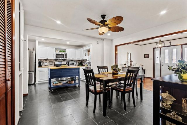 422 W Acheson, Denison, TX 75020