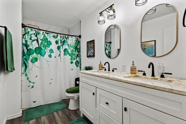 422 W Acheson, Denison, TX 75020