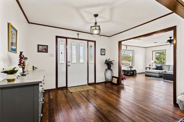 422 W Acheson, Denison, TX 75020