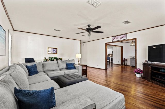 422 W Acheson, Denison, TX 75020