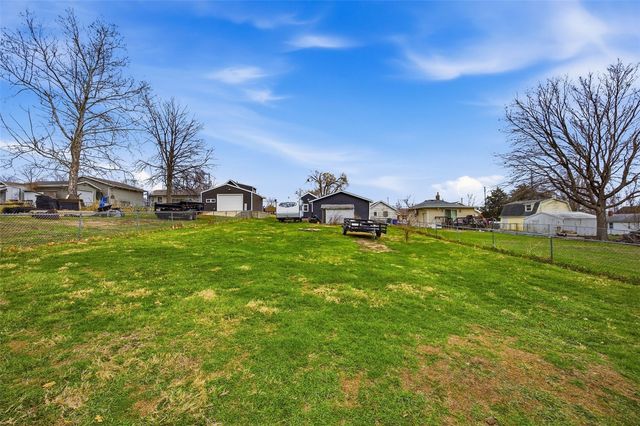 2642 Fruitland Boulevard SW, Cedar Rapids, IA 52404