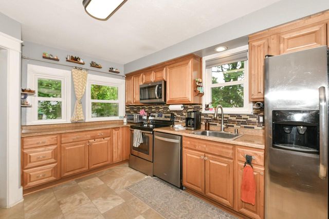 119 N Broad STREET, Elkhorn, WI 53121