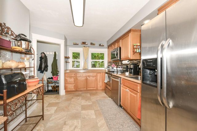 119 N Broad STREET, Elkhorn, WI 53121