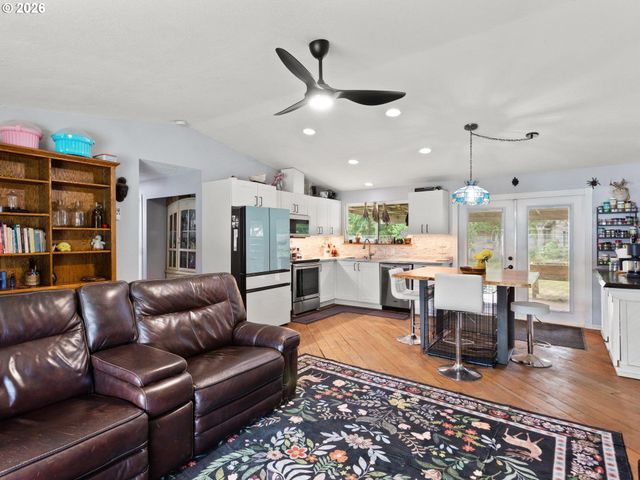 1719 Sw 1ST St, Battle Ground, WA 98604