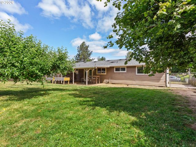1719 Sw 1ST St, Battle Ground, WA 98604