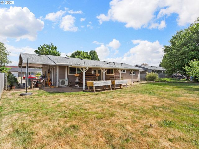 1719 Sw 1ST St, Battle Ground, WA 98604