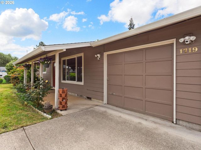 1719 Sw 1ST St, Battle Ground, WA 98604